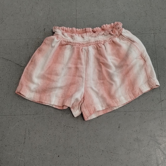 Girl's Wonder Nation Smocked Ruffle Waist Shorts Pink Stripe Size XL (14-16) - Picture 2 of 11